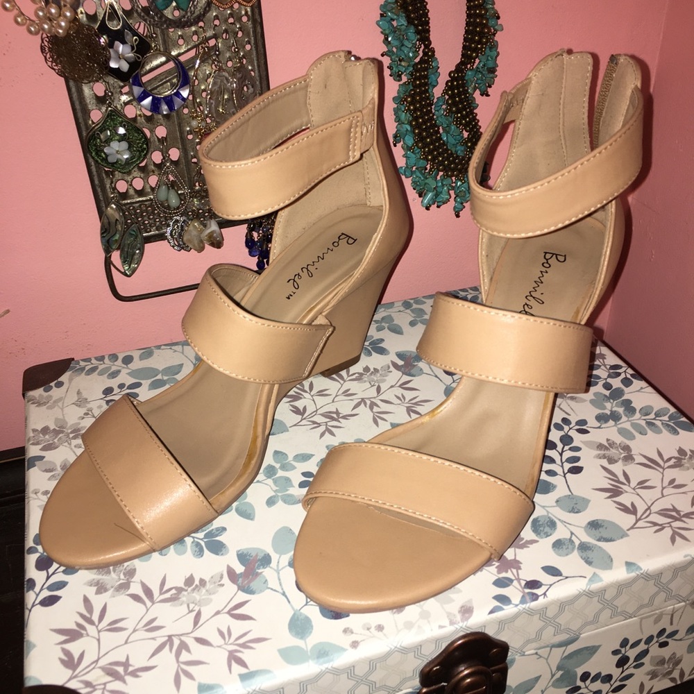 Nude Wedges (size 5 1/2)